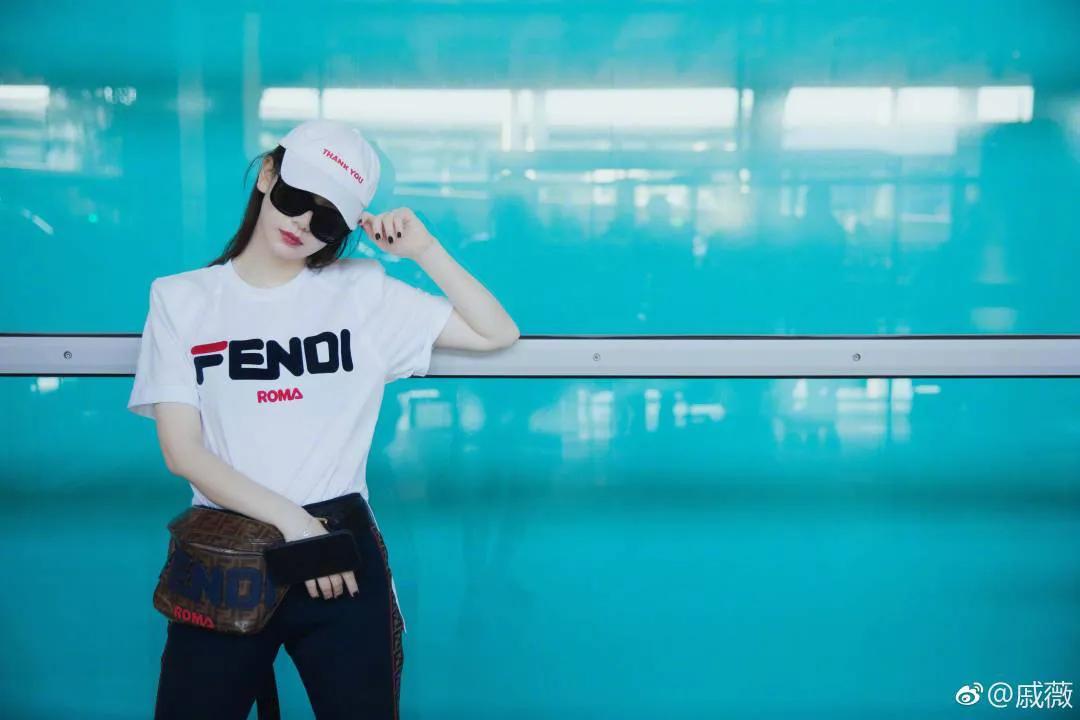 戚薇