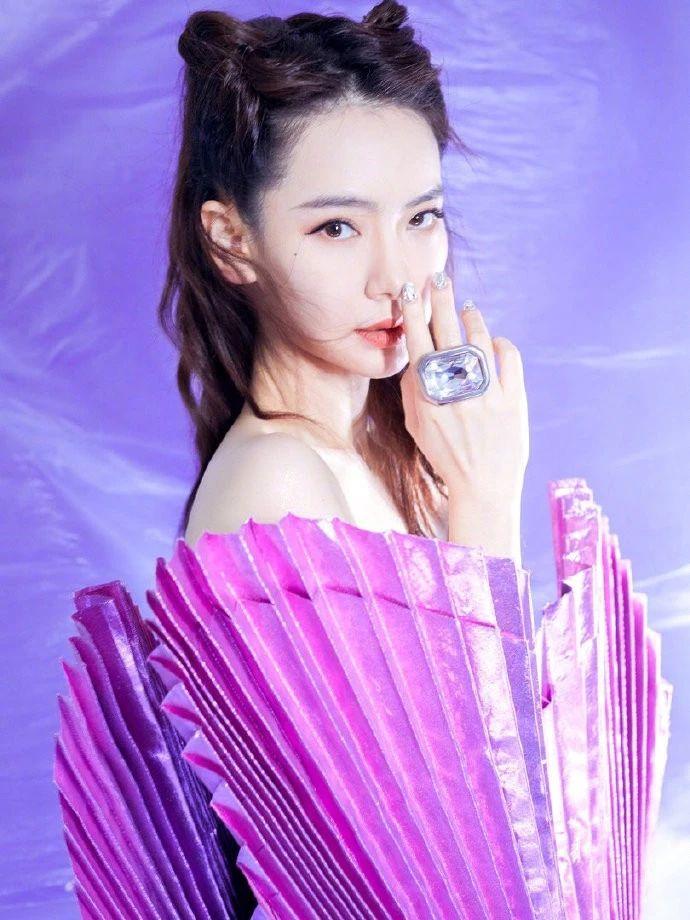 戚薇