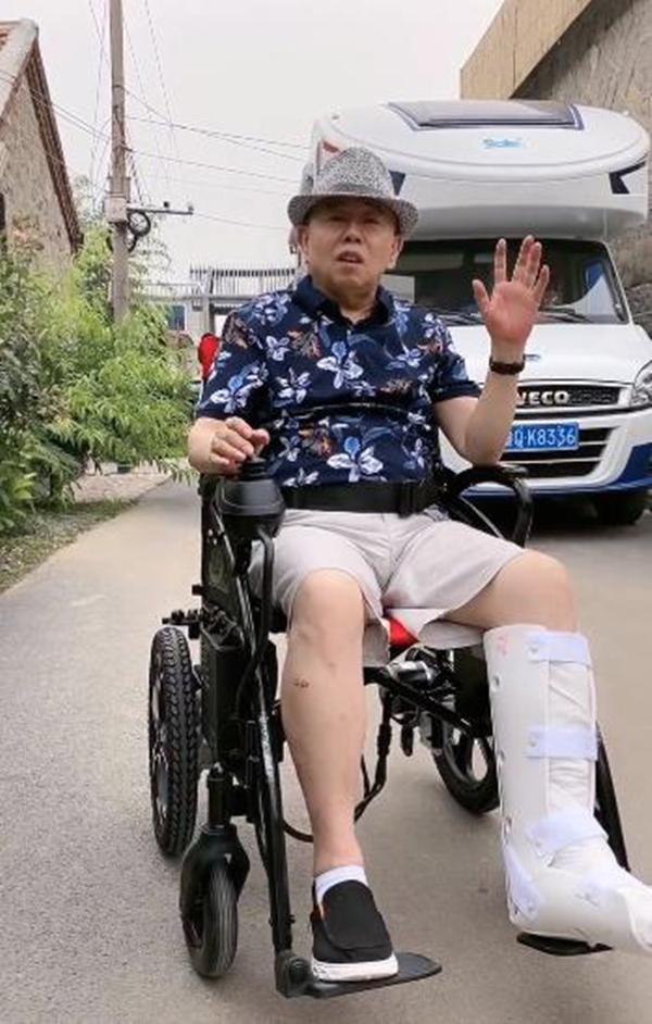 潘長江