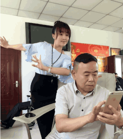 潘長江