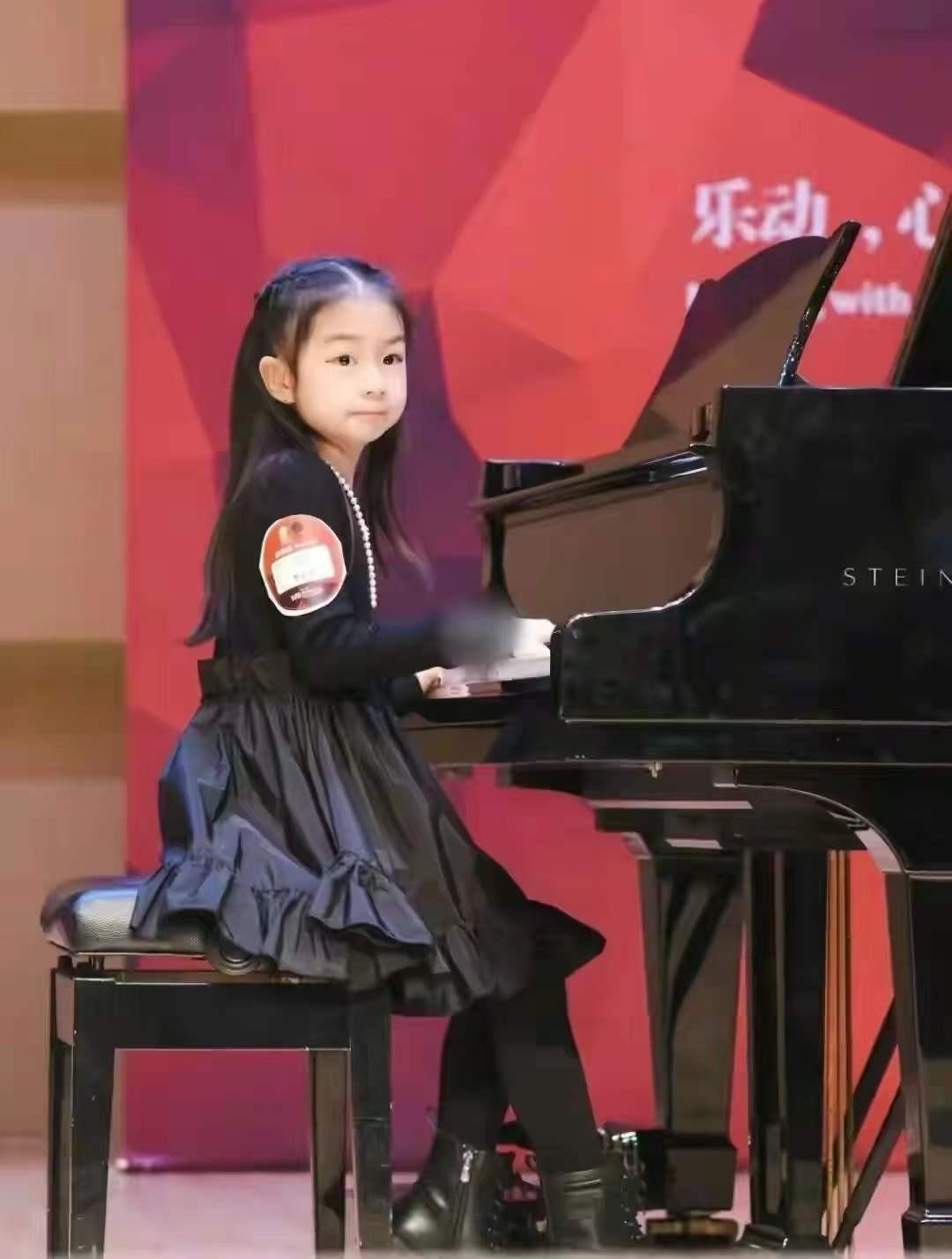 戚薇