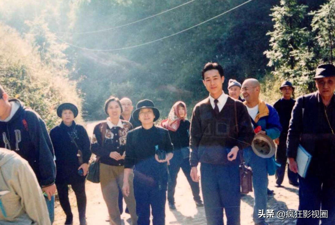 張頌文