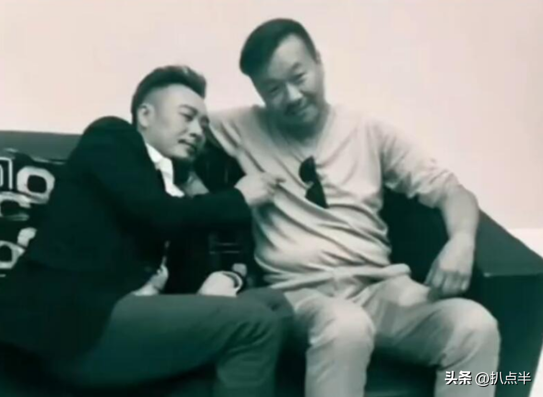 張頌文