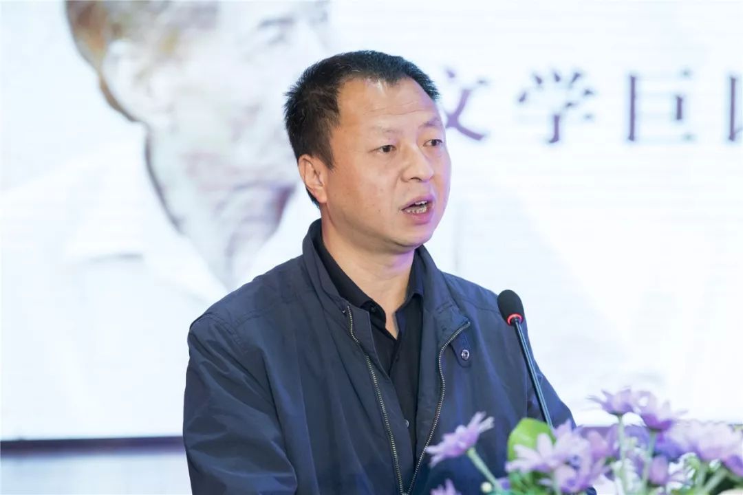 陳忠實