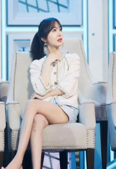 李菲兒