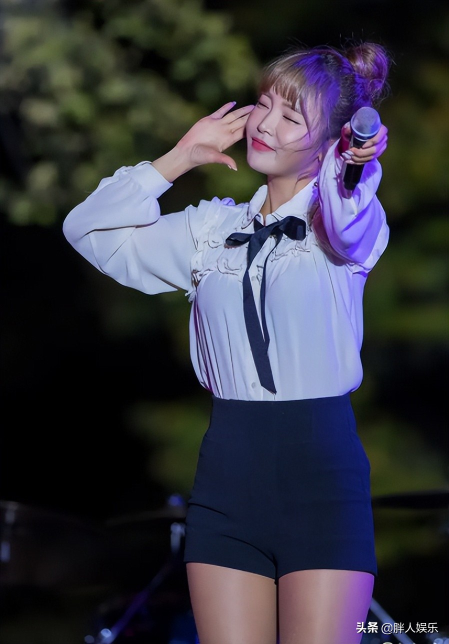 洪真英