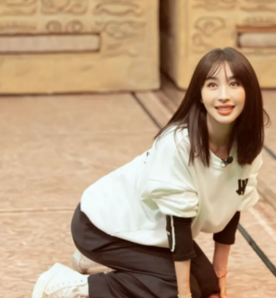 李菲兒