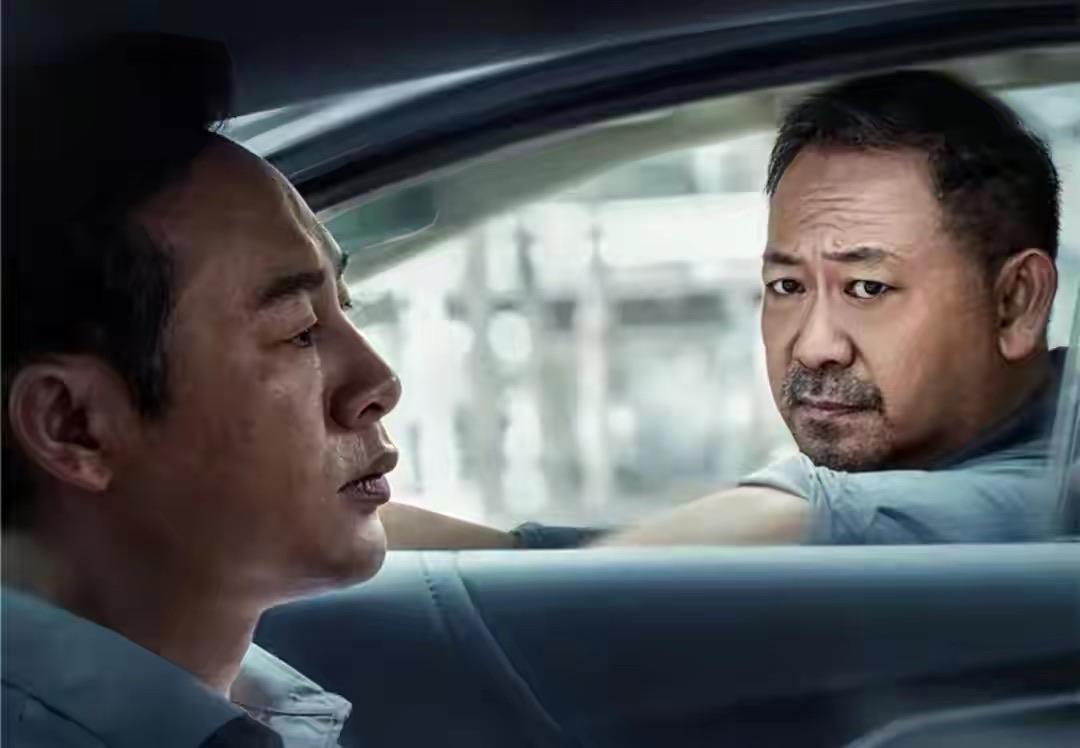 張頌文把金世佳脖子掐出血痕，《掃黑·決戰》很敢拍，還很敢演