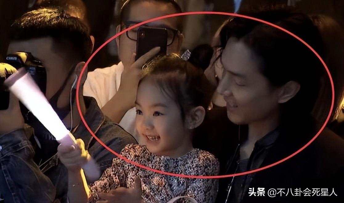 戚薇