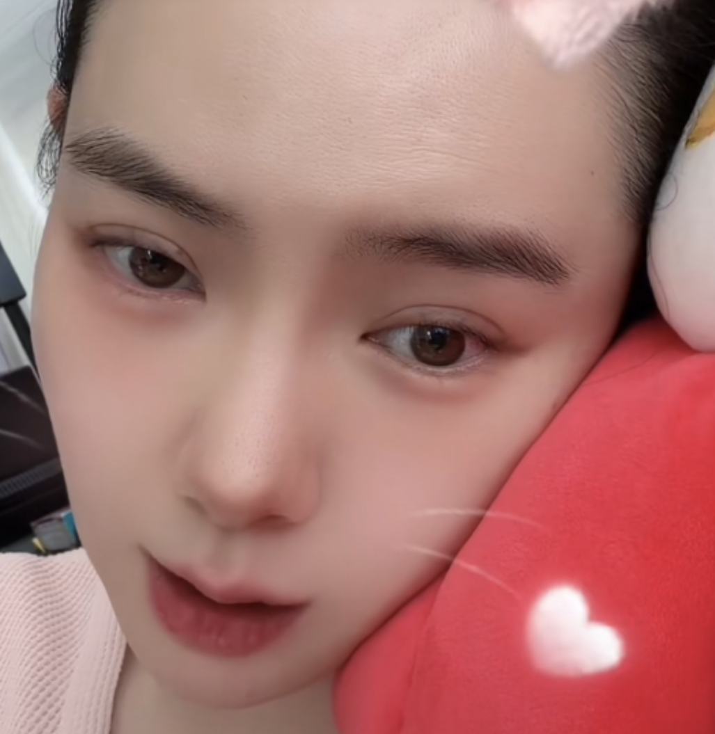 戚薇