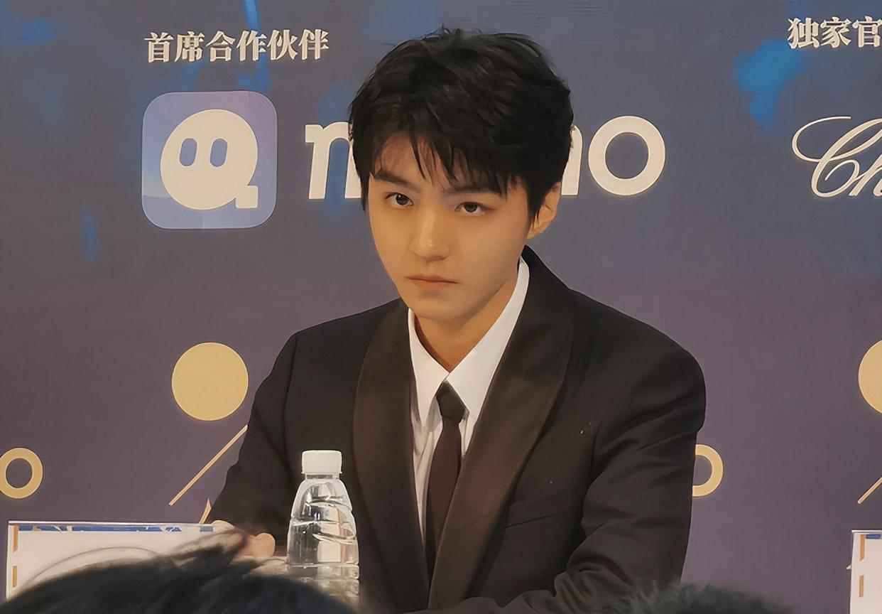 王俊凱
