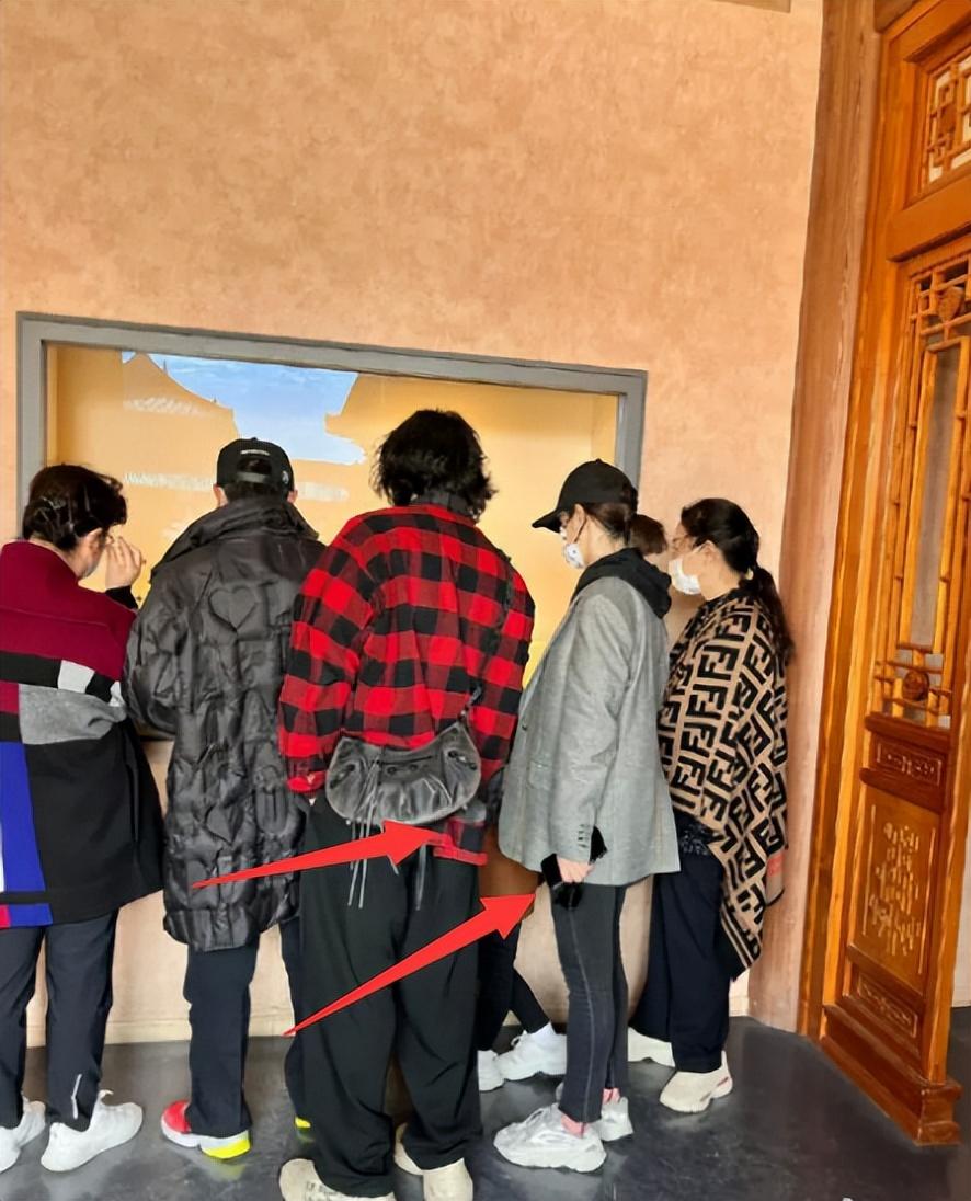 戚薇