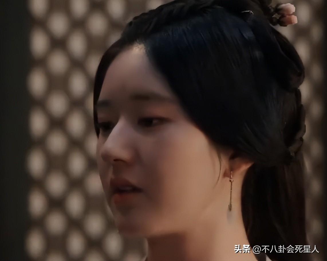 趙露思
