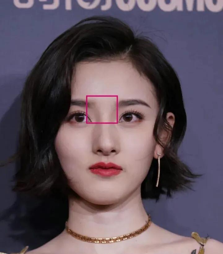 趙露思