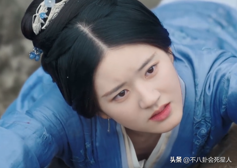趙露思