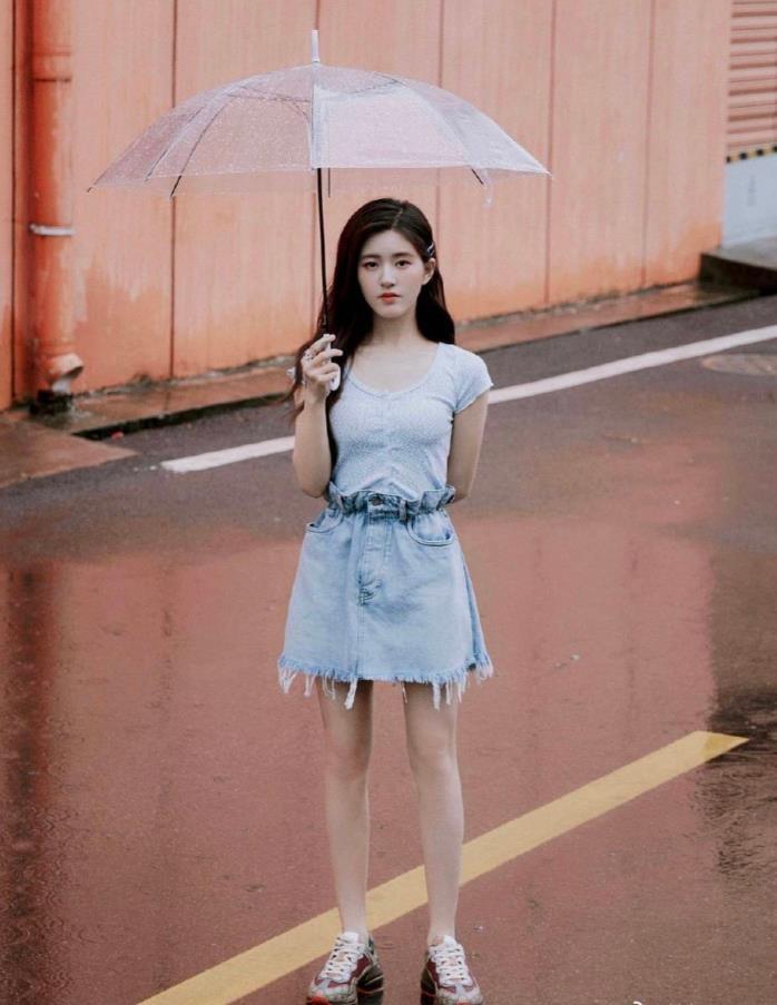 趙露思