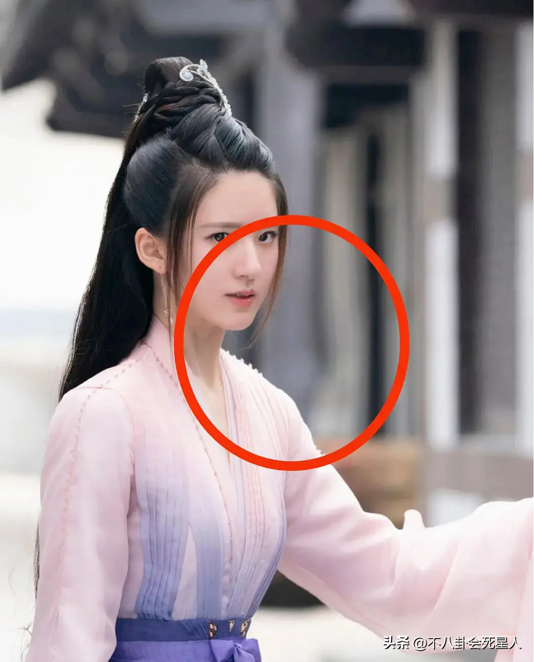 趙露思