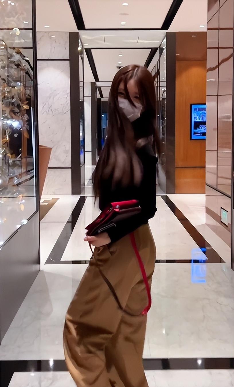趙露思