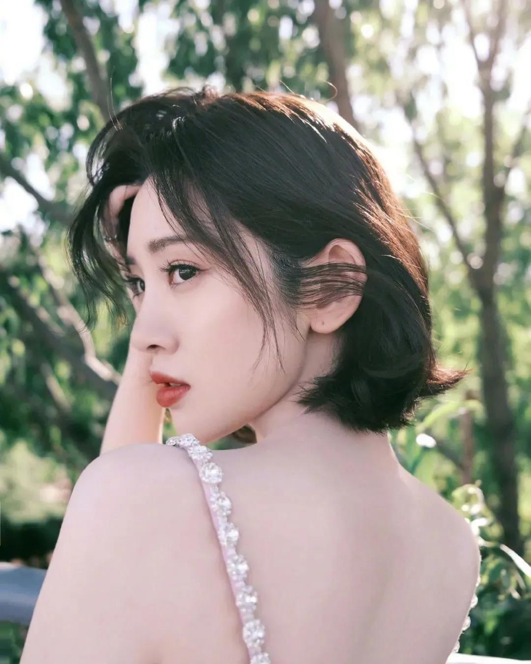 唐藝昕