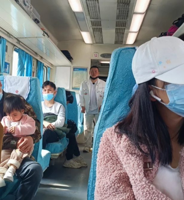 張若昀
