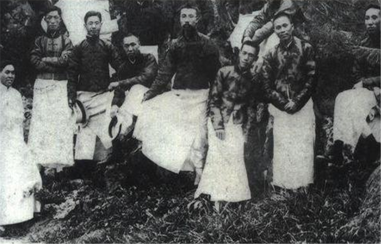 李大鑷