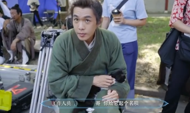 張若昀