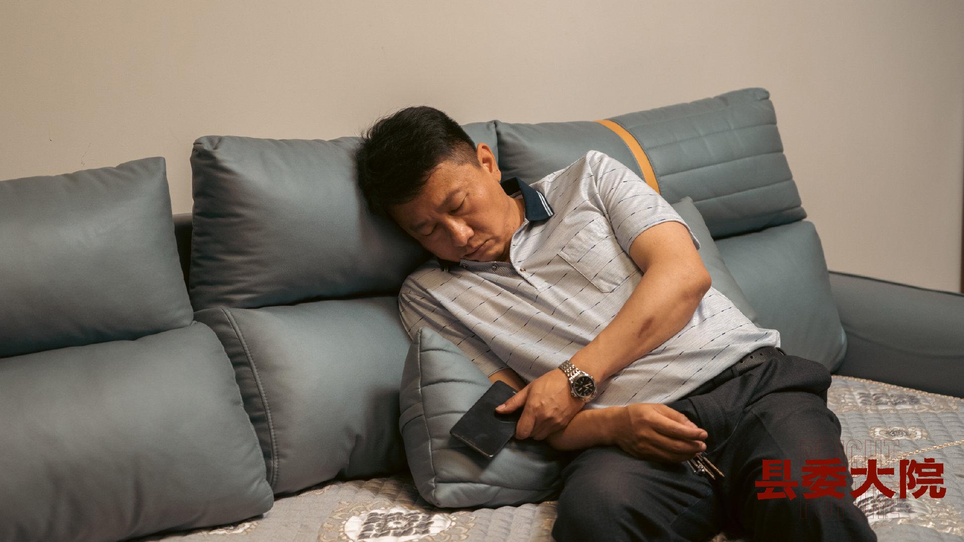 張若昀