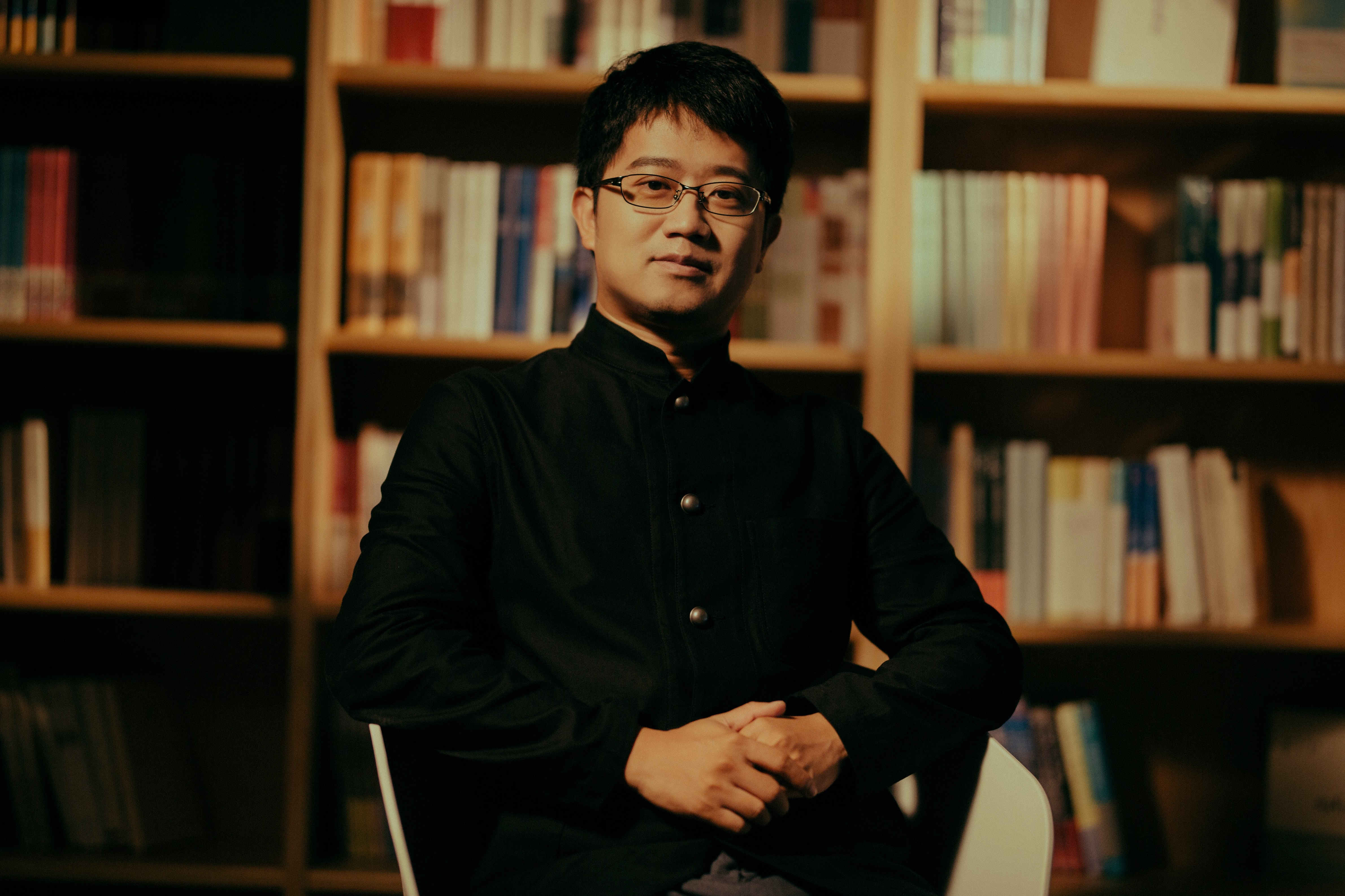 張若昀