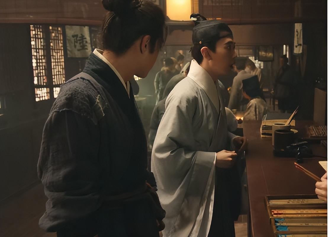 張若昀