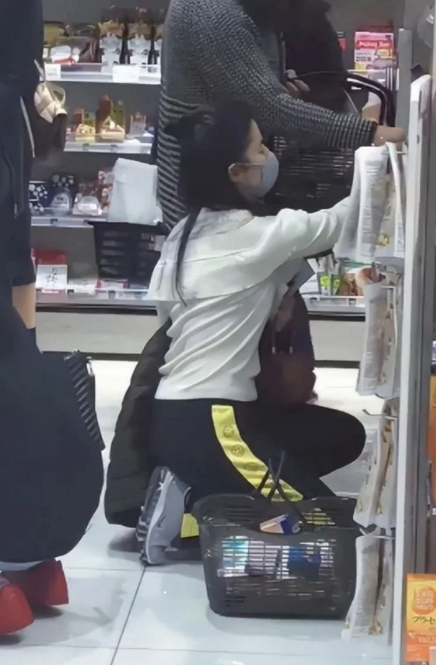 劉亦菲