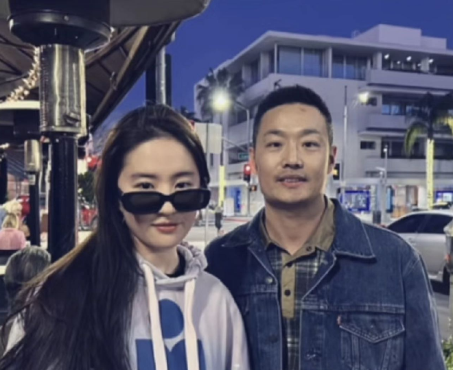 劉亦菲