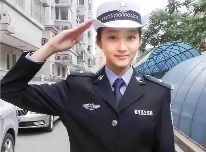關曉彤