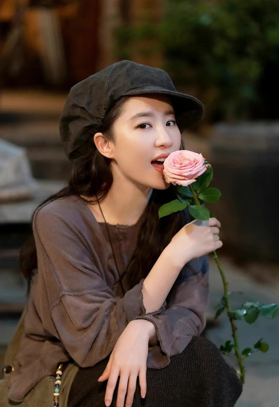 劉亦菲