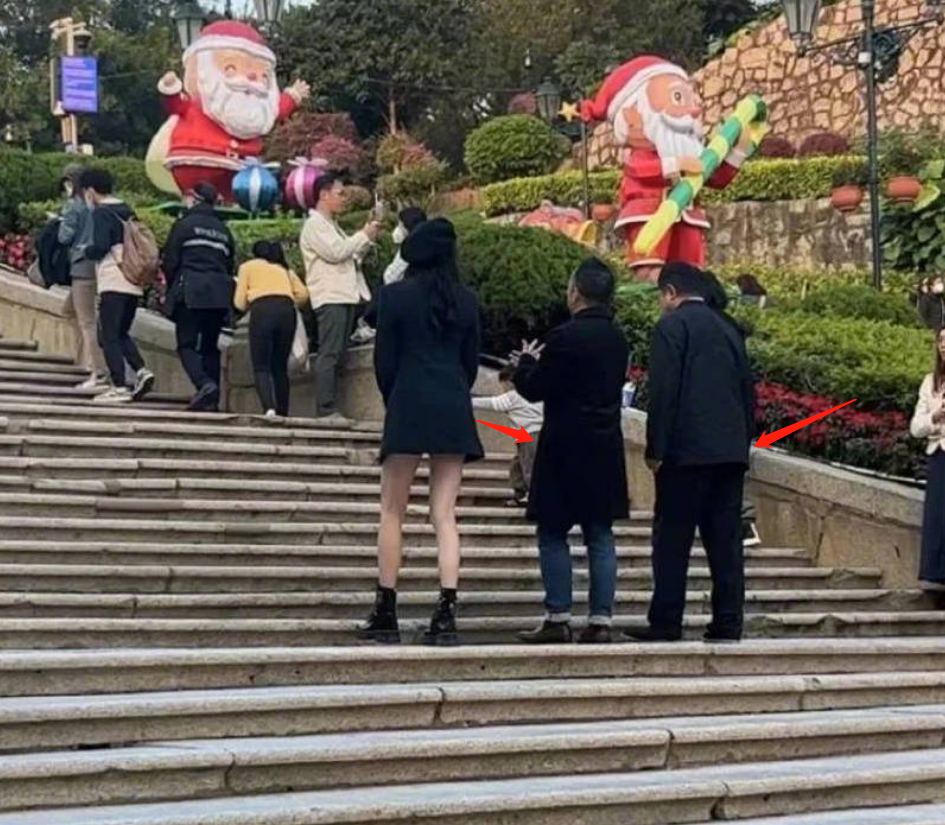 關曉彤