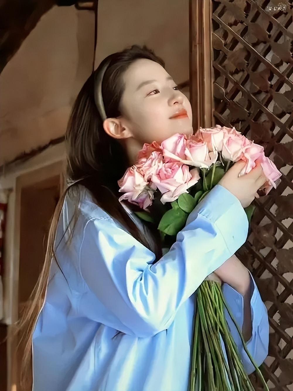 劉亦菲