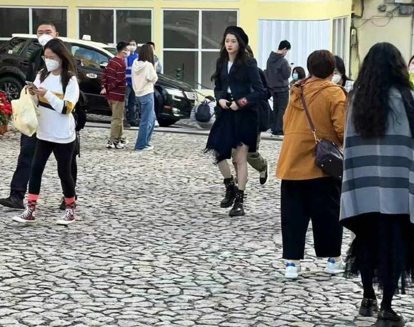 關曉彤