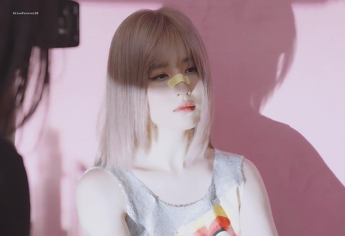 劉亦菲