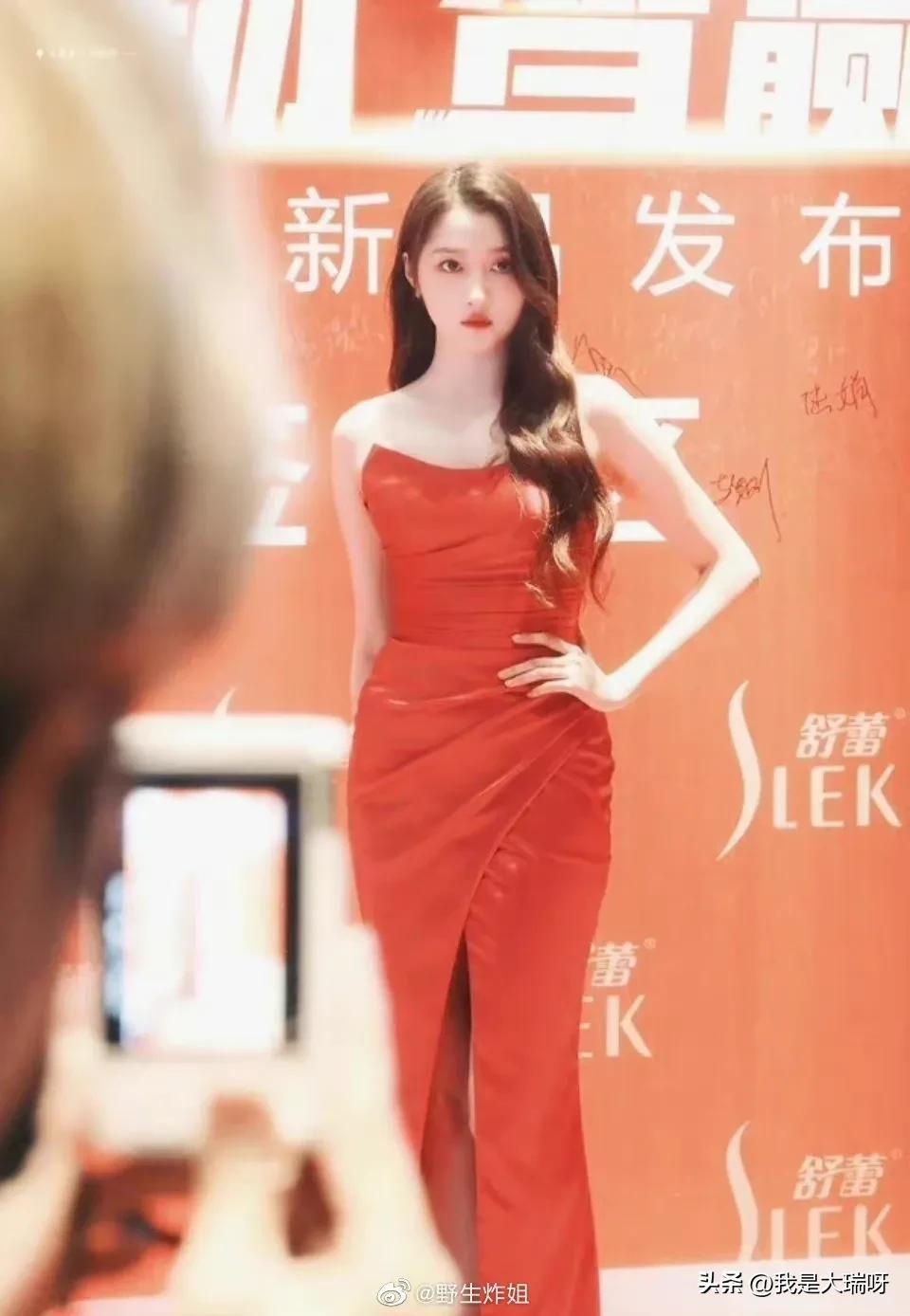 關曉彤