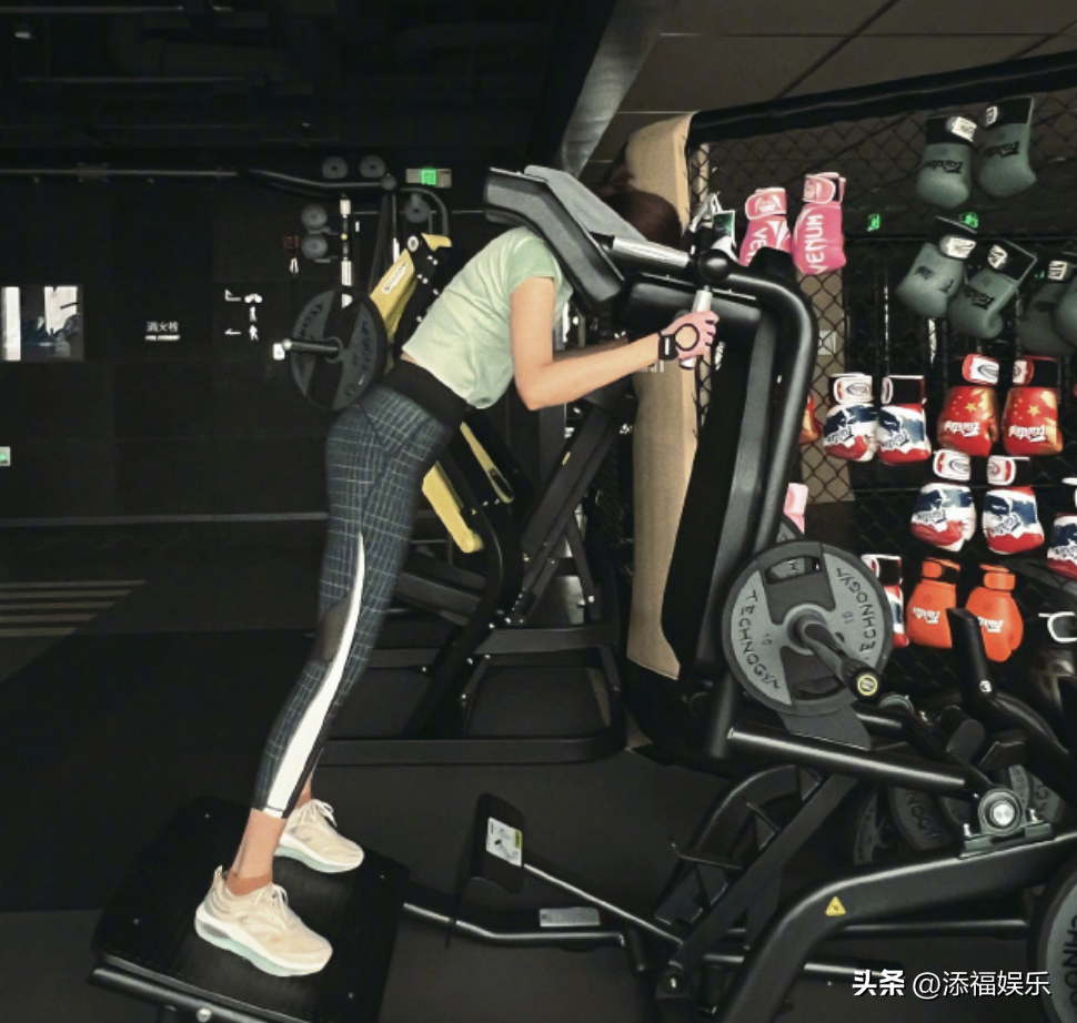 關曉彤