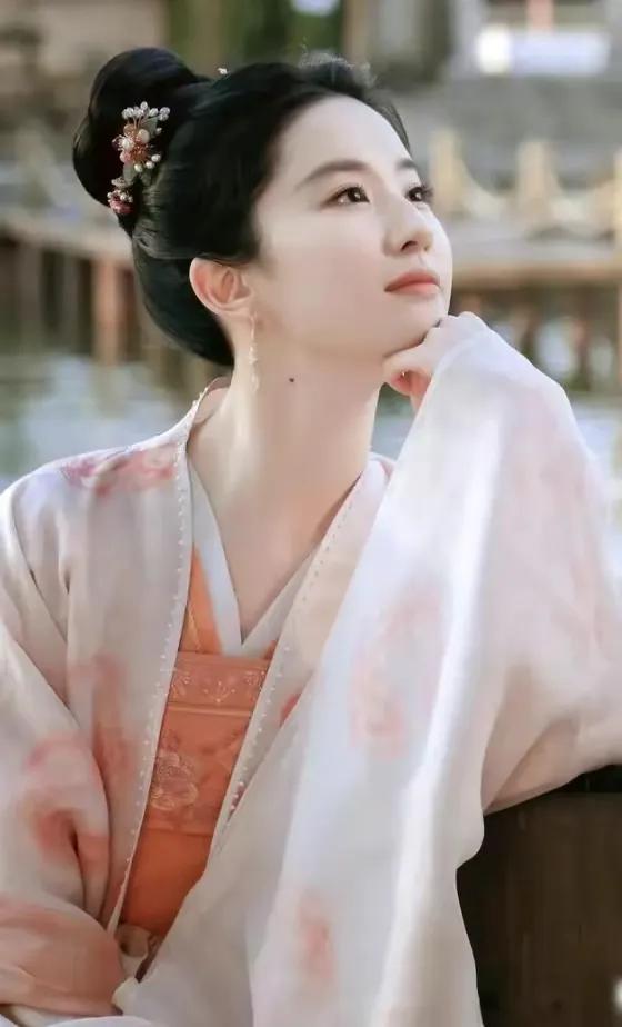 劉亦菲