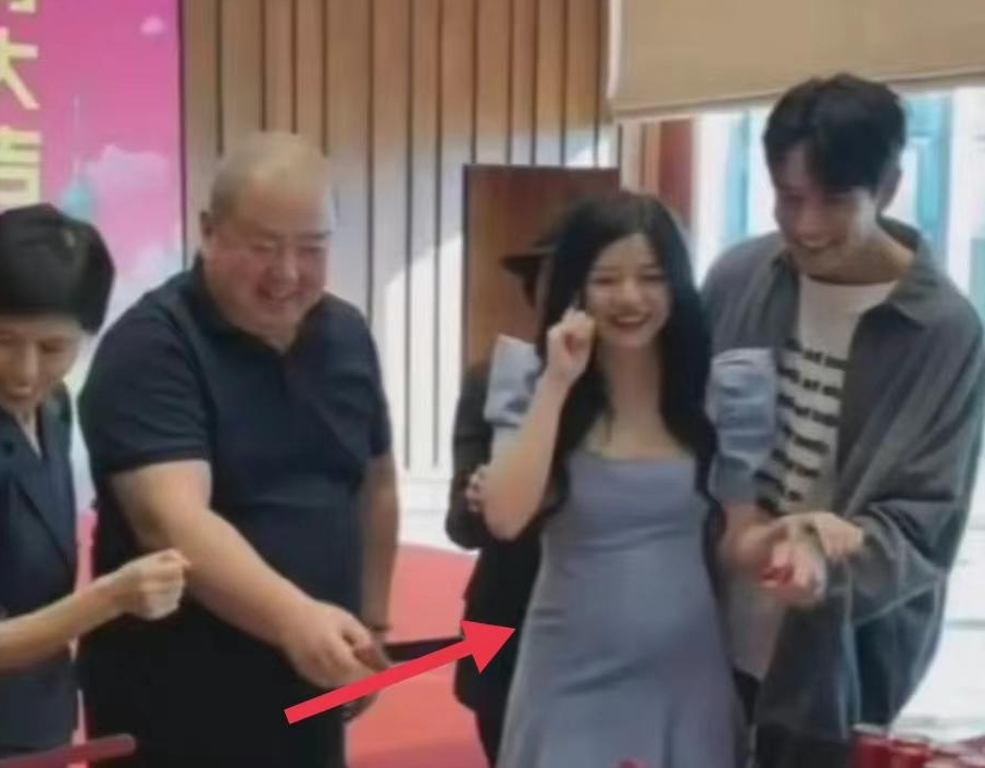 劉亦菲
