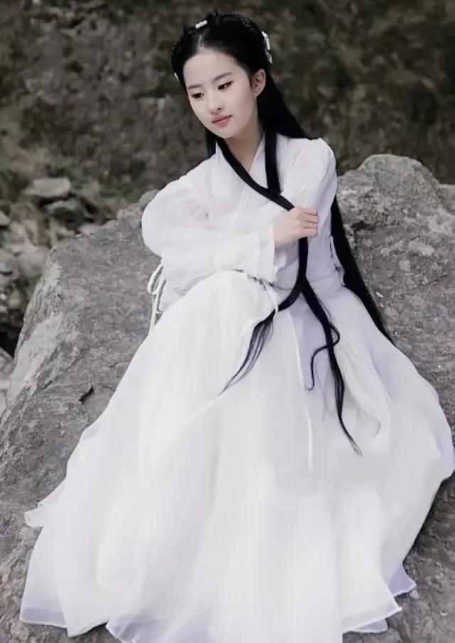 劉亦菲