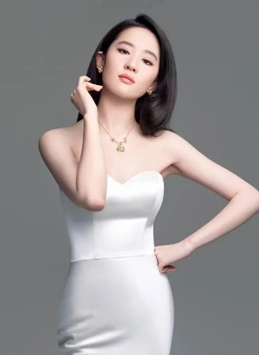 劉亦菲
