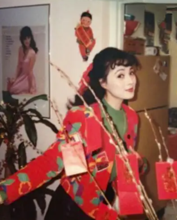 劉亦菲