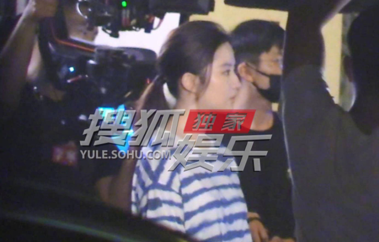 劉亦菲