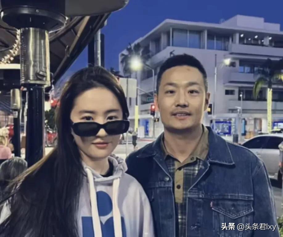 劉亦菲