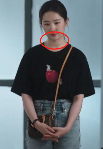 劉亦菲