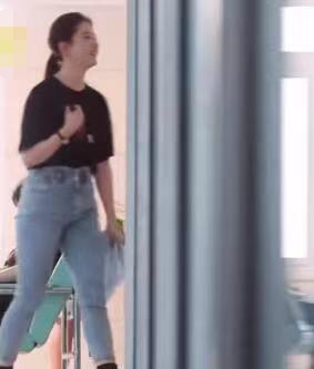 劉亦菲