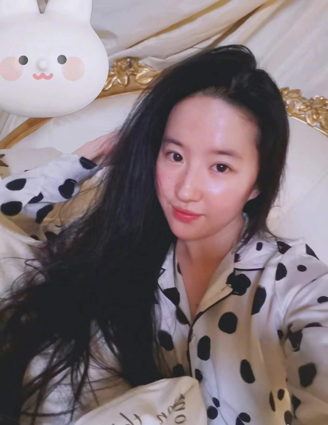 劉亦菲