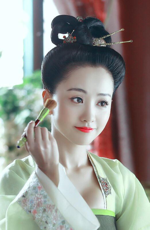 楊蓉為何在演藝圈之中不紅，於正導演一言點破原因